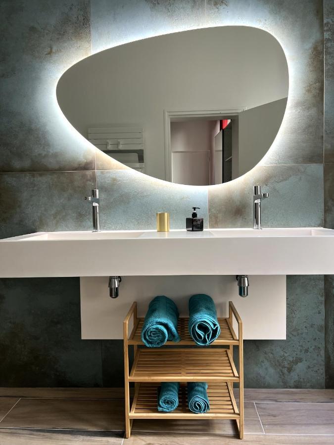 Marais Appartement 2 Chambres 2 Salles De Bain - Spa Jacuzzi ! Paryż Zewnętrze zdjęcie