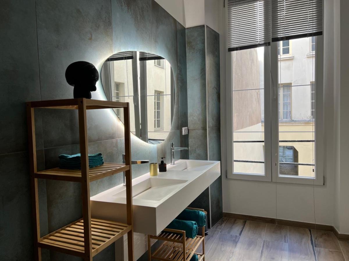 Marais Appartement 2 Chambres 2 Salles De Bain - Spa Jacuzzi ! Paryż Zewnętrze zdjęcie