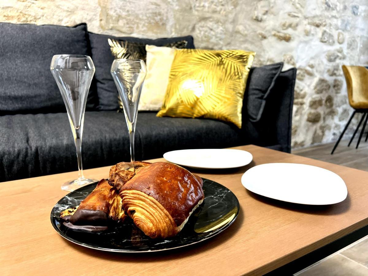 Marais Appartement 2 Chambres 2 Salles De Bain - Spa Jacuzzi ! Paryż Zewnętrze zdjęcie