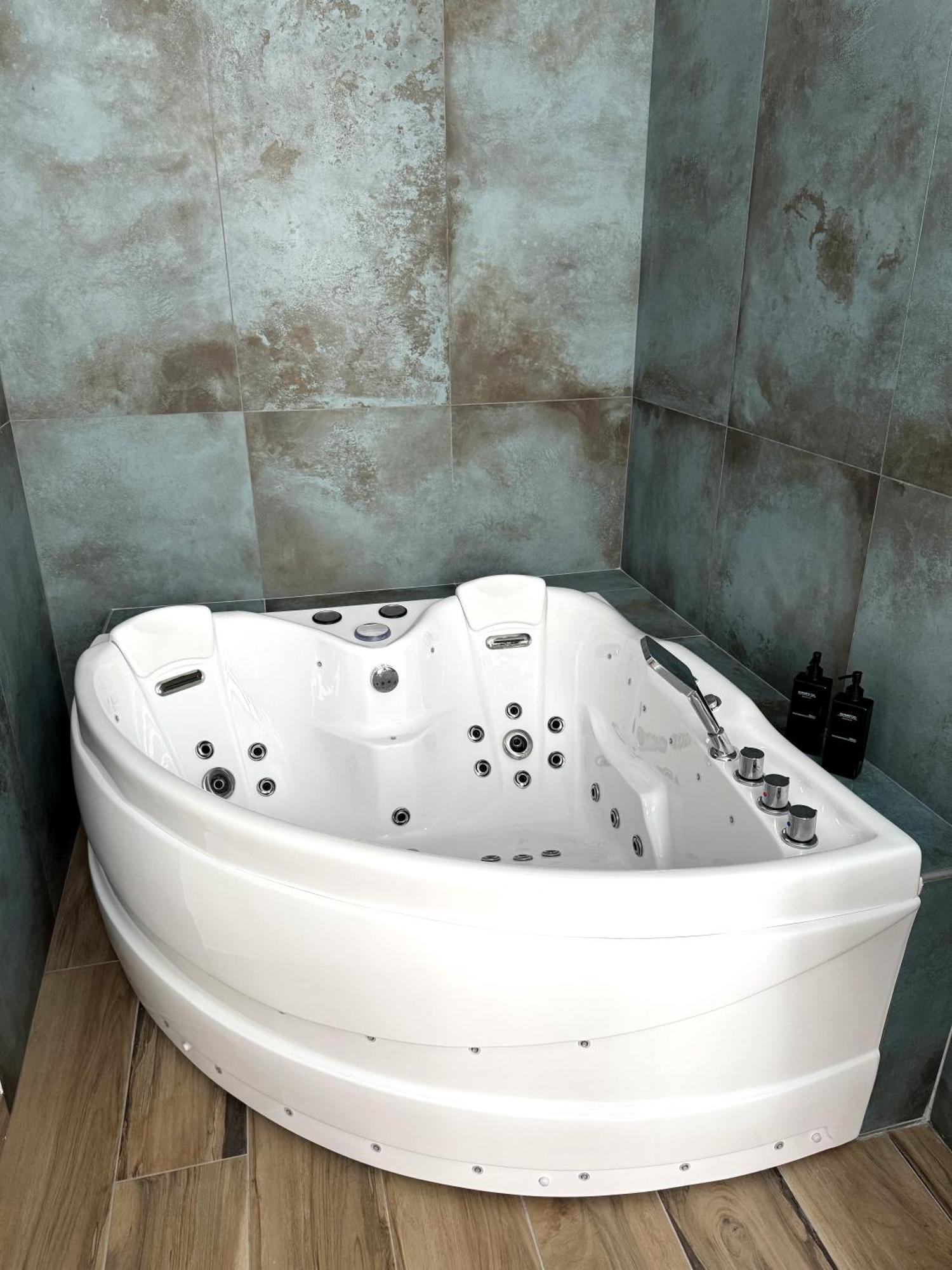 Marais Appartement 2 Chambres 2 Salles De Bain - Spa Jacuzzi ! Paryż Zewnętrze zdjęcie